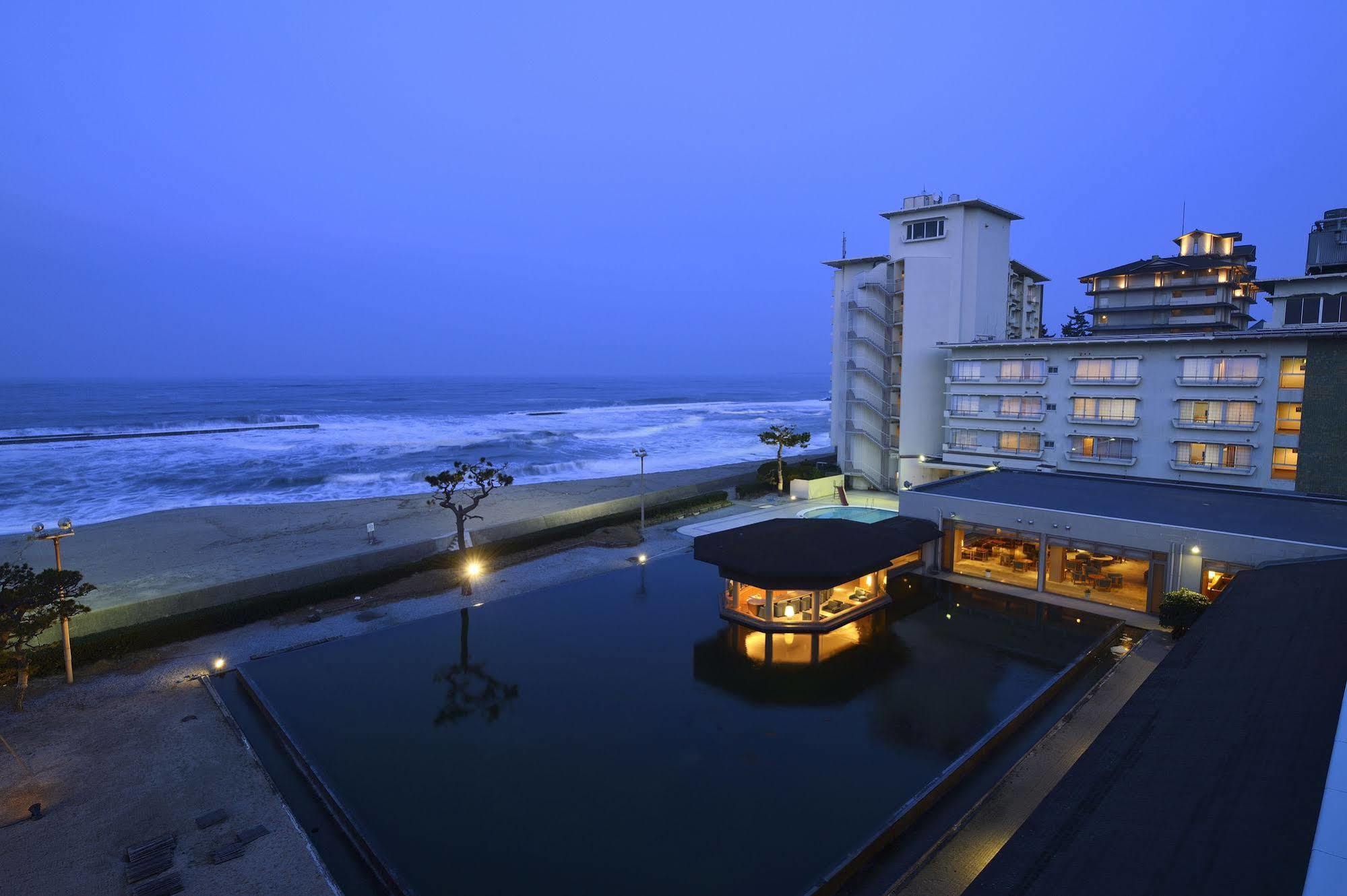 Kaike Grand Hotel Tensui Йонаґо Екстер'єр фото